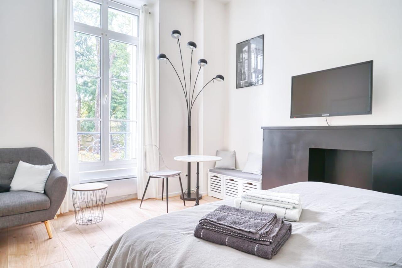 La Reine Blanche Apartman Dammarie-lè-Lys Kültér fotó